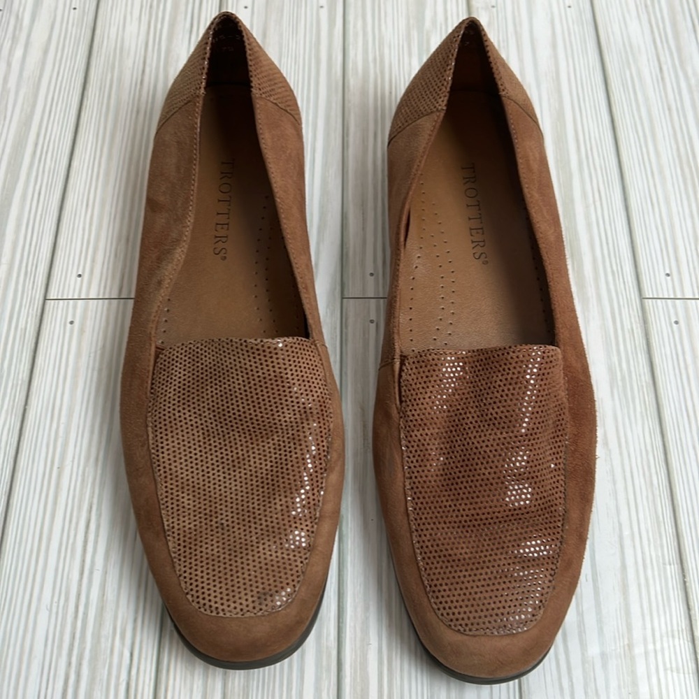 Trotters Women’s Jess‎ Brown Loafers Slip On Shoes Size 9.5M